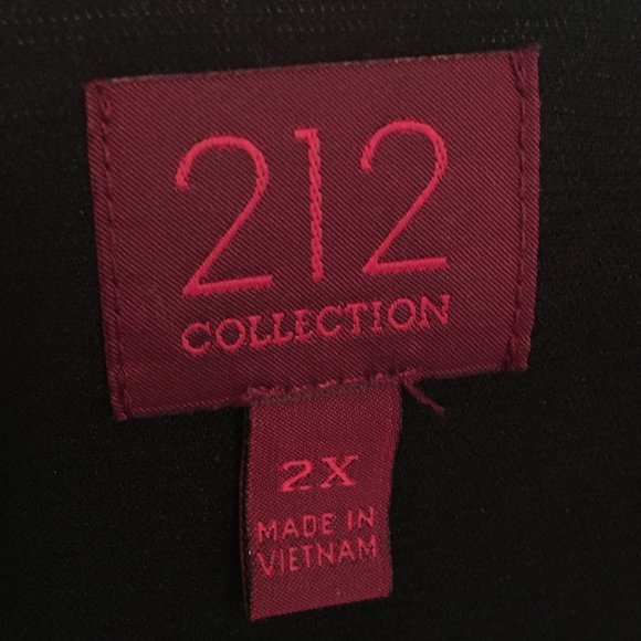 212 Collection Black & Red Short-Sleeved Top - 2X - Picture 3 of 5